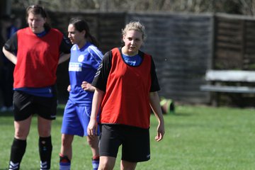 Bild 108 - Frauen am 10.4.11